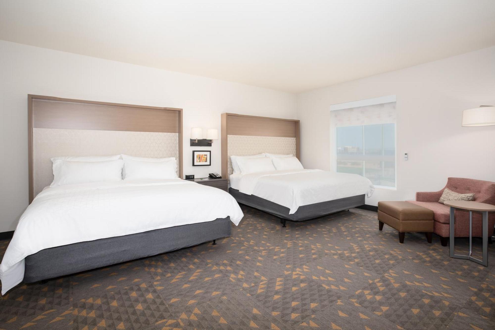 Holiday Inn Glendale - Stadium & Ent Dist By Ihg المظهر الخارجي الصورة